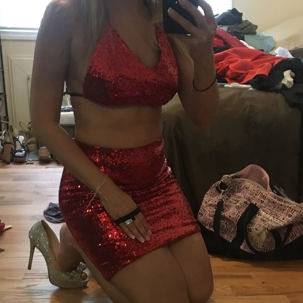 2 piece sequence pencil skirt and halter top